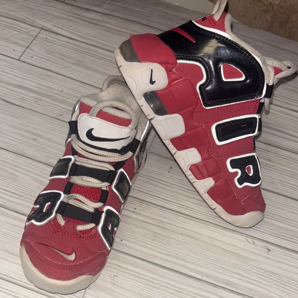 Nike Air More Uptempo Boys Sneakers 1996 Red Black Size 12